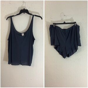 Secret Treasures  gray 2 pc pajama set 2X (18W-20W)